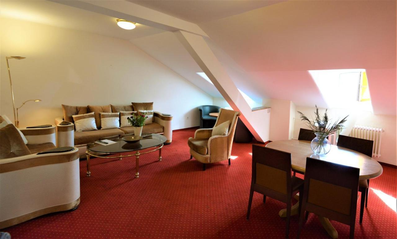 Hotel Am Kochbrunnen Wiesbaden Ngoại thất bức ảnh