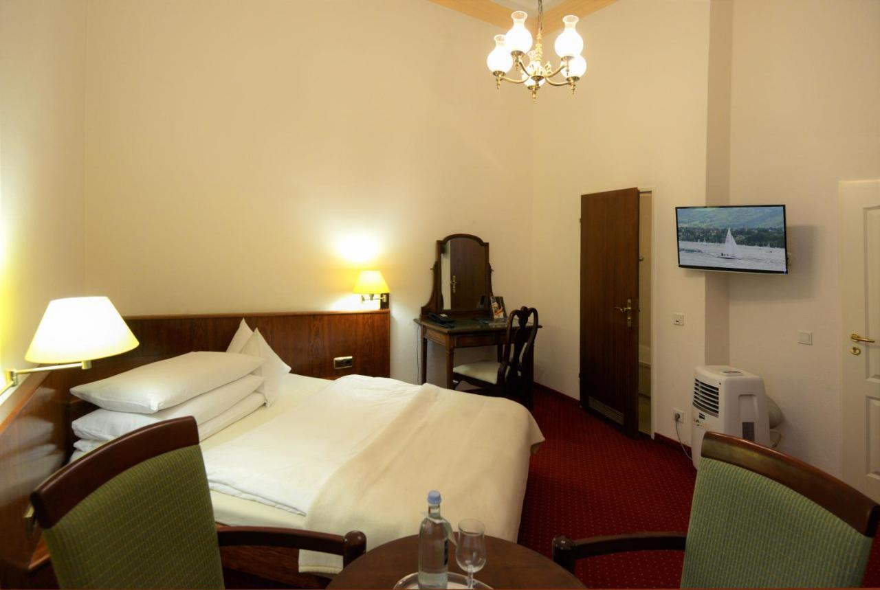 Hotel Am Kochbrunnen Wiesbaden Ngoại thất bức ảnh