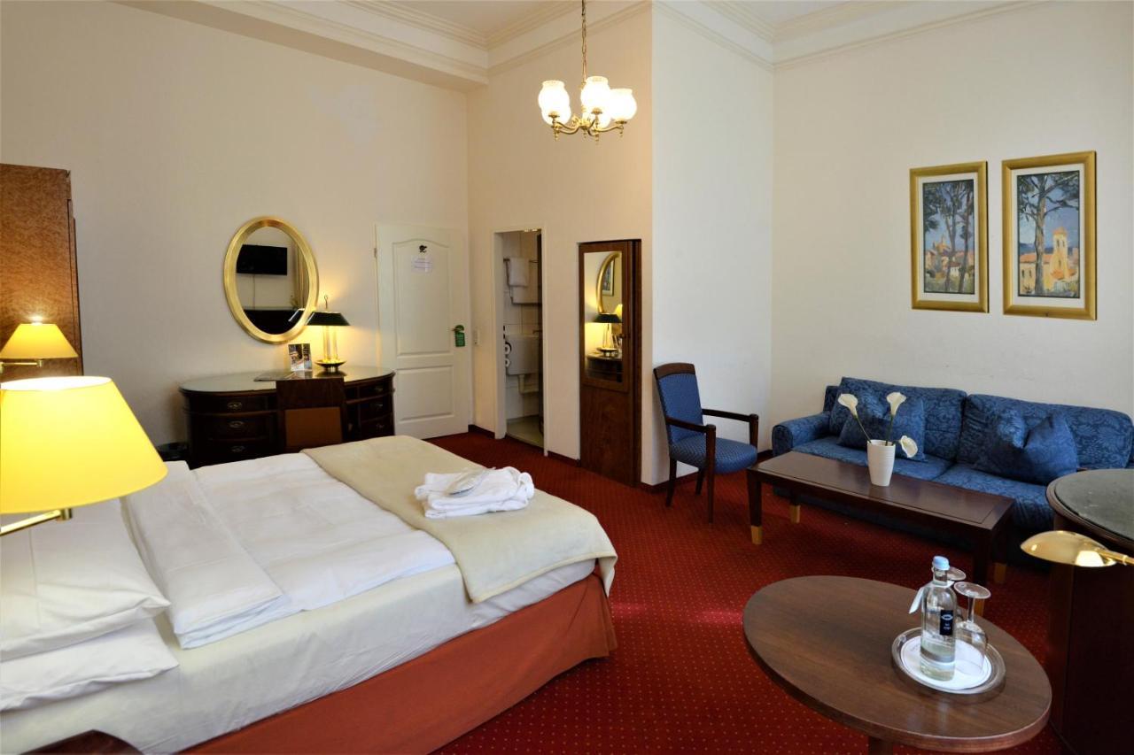 Hotel Am Kochbrunnen Wiesbaden Ngoại thất bức ảnh