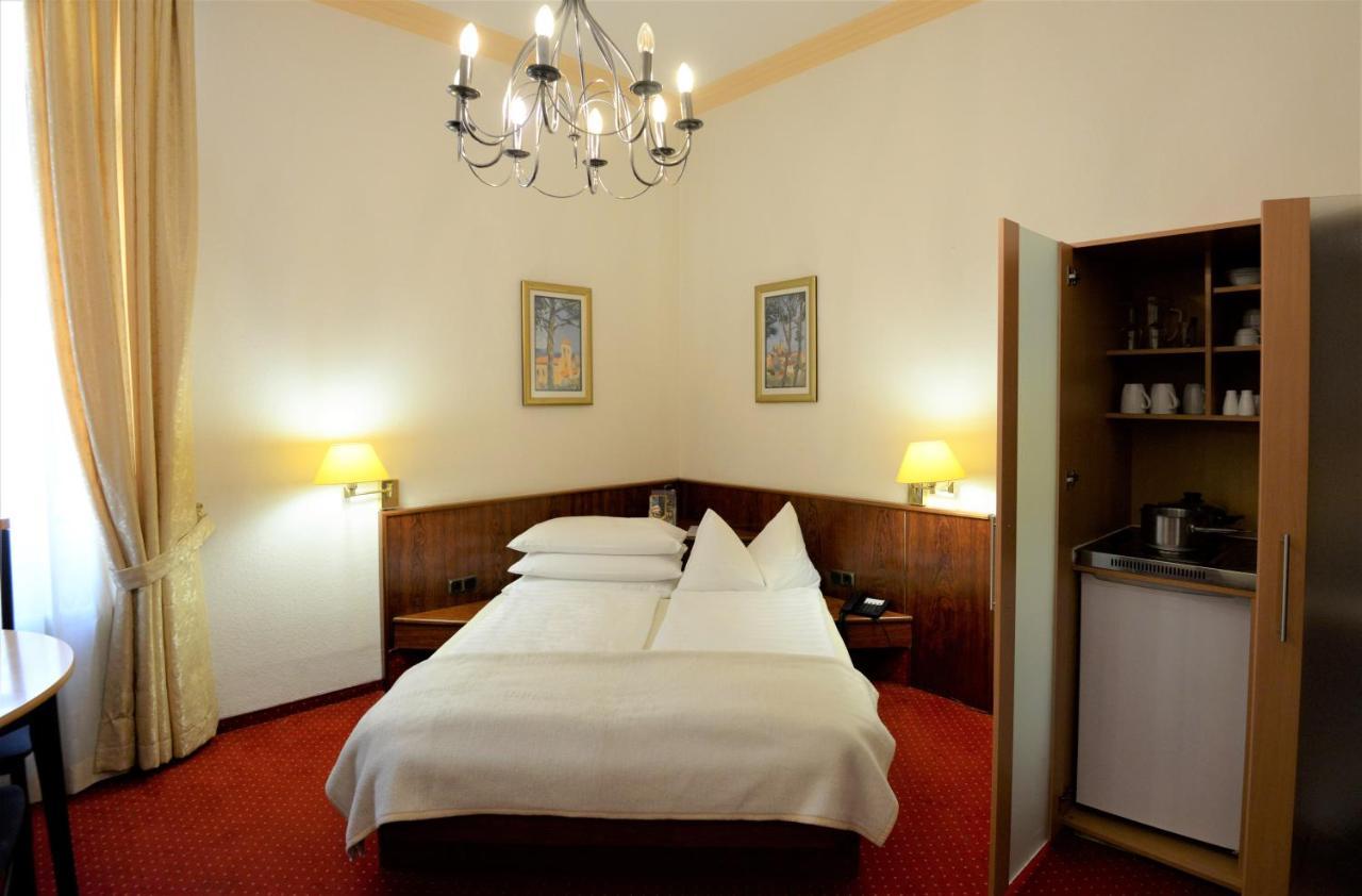Hotel Am Kochbrunnen Wiesbaden Ngoại thất bức ảnh